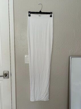 NWOT Naked Wardrobe Bodycon White Maxi Skirt with Back Vent/Slit Size Small